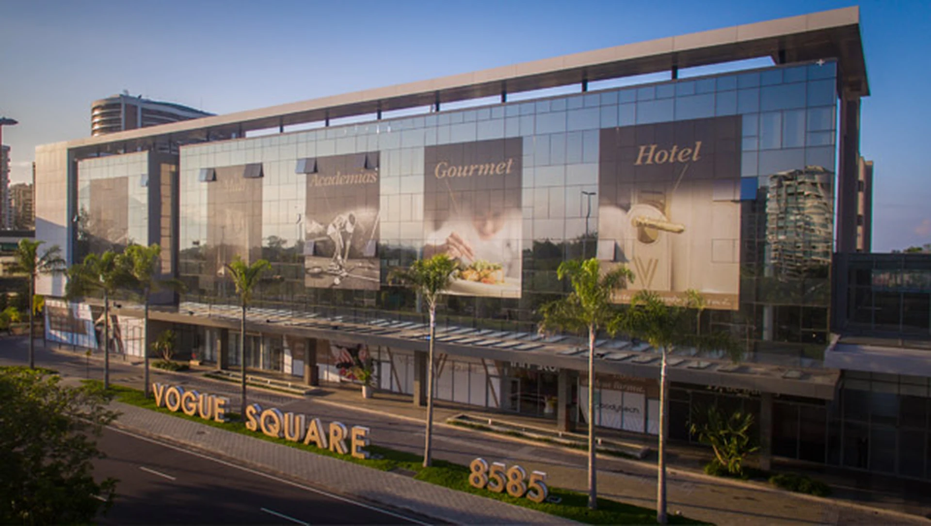 Vogue Square